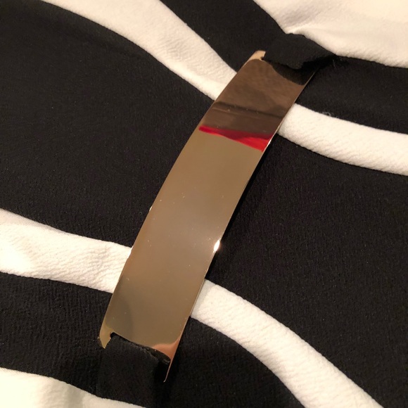 Classy dress! - Picture 3 of 4